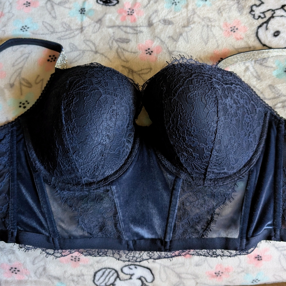 Victoria's Secret Midnight Lace Bra